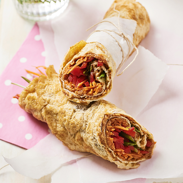 Omelet-wrap met oosterse groenten