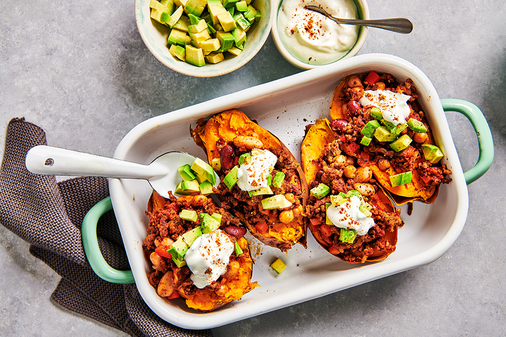 Zoete aardappel met Mexicaanse gehakttopping