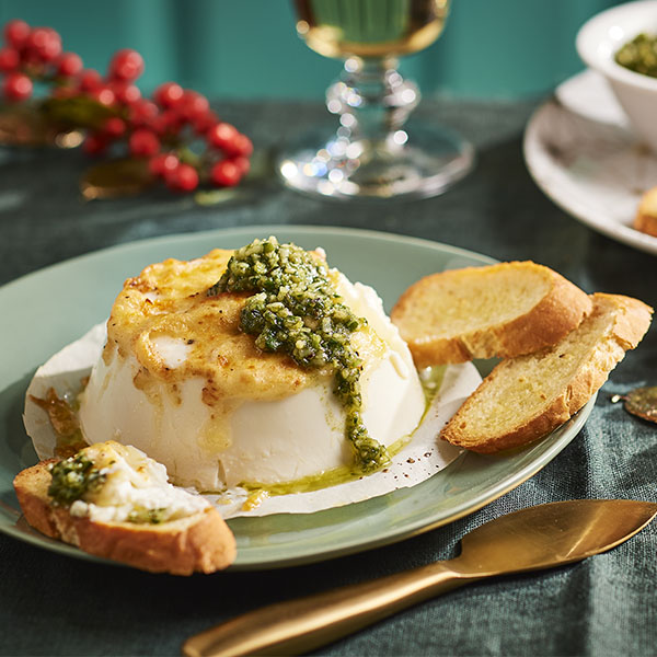 Ricotta uit de oven met homemade basilicumsaus