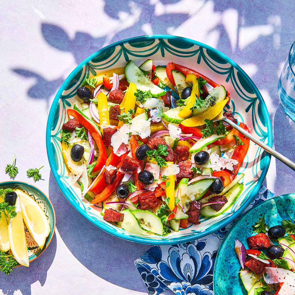 Spaanse salade met gegrilde paprika