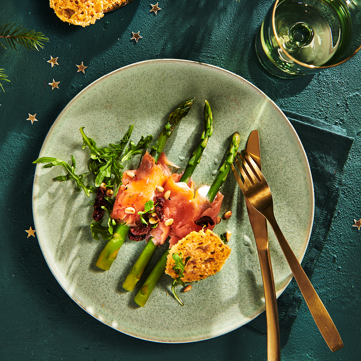 Zalmrolletjes met groene asperge