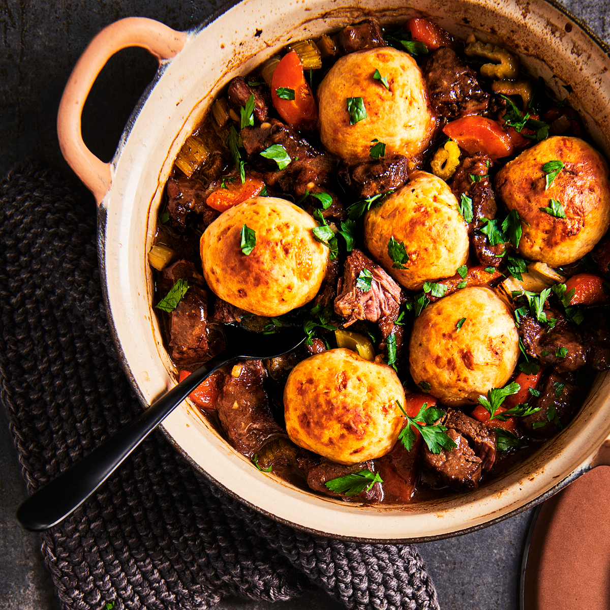 Ierse runderstoof met kaasdumplings