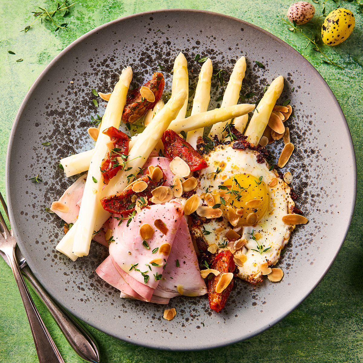 Witte asperges met Westfriese achterham