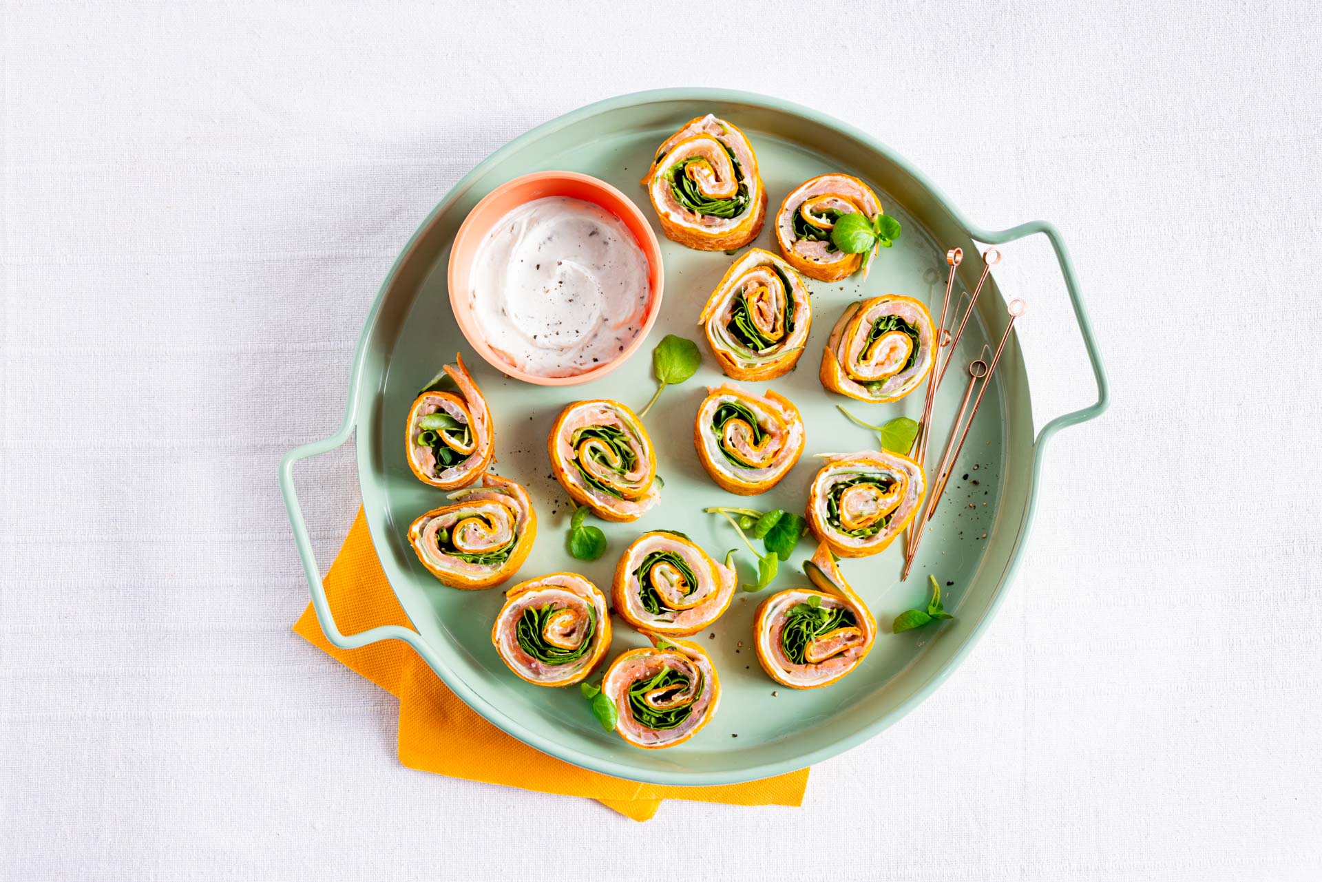 Tomatenwraps met zalm en kruidenroomkaas