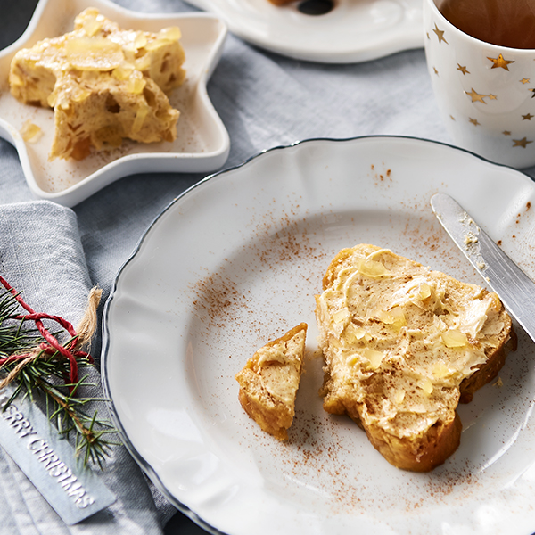 Suikerbrood met kerstboter