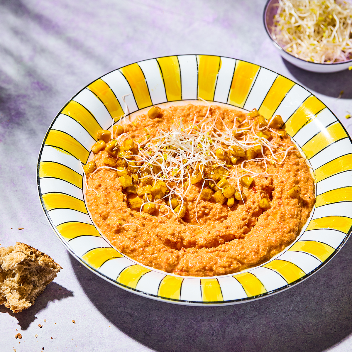 Zomerse paprika-hummus