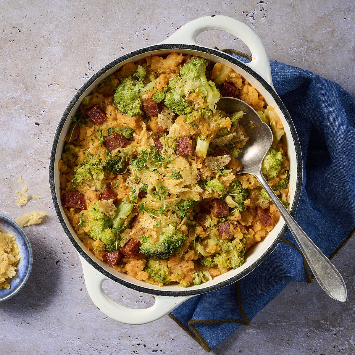 Zoete aardappelstamppot met chorizo