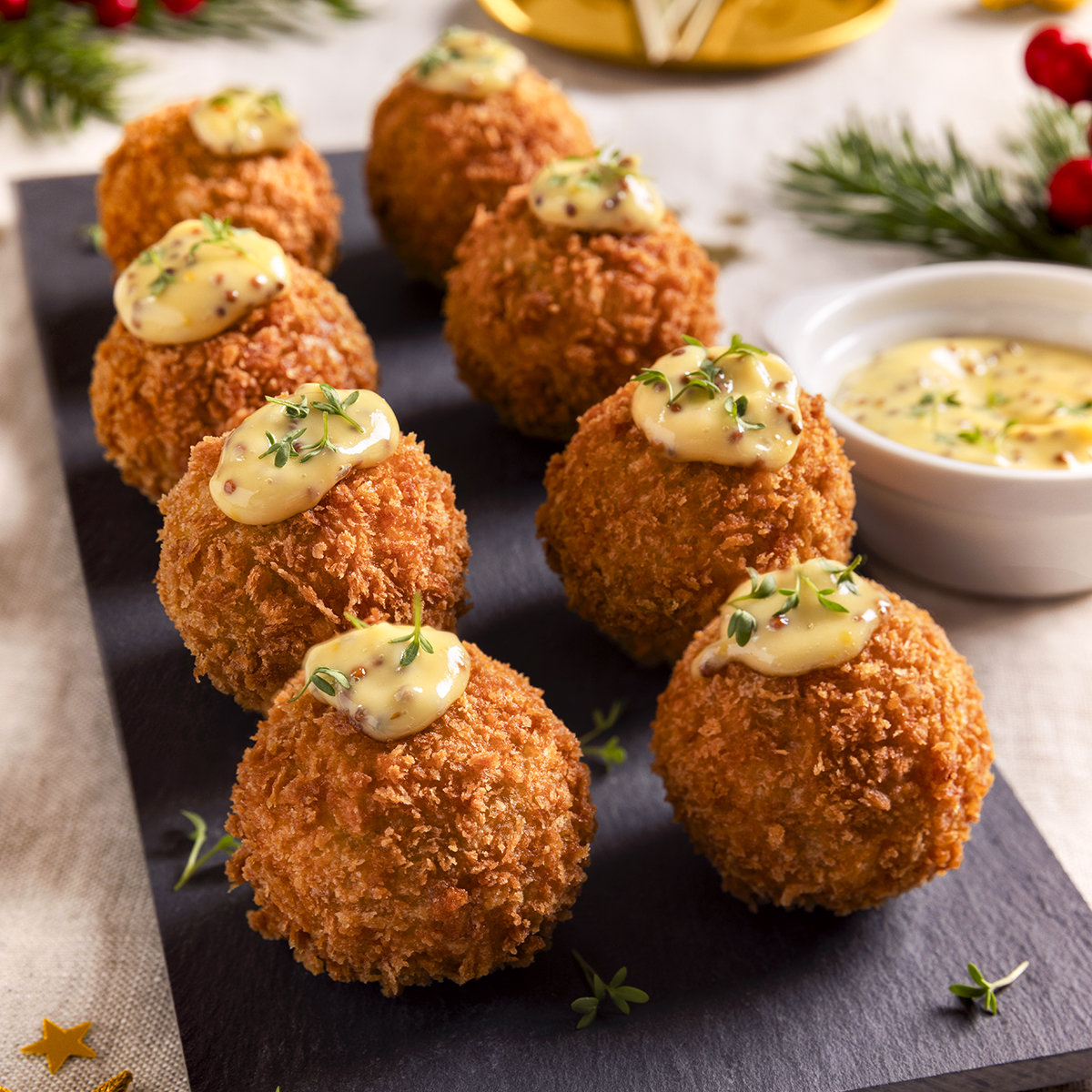 Paddenstoelenbitterbal met mosterdmayonaise