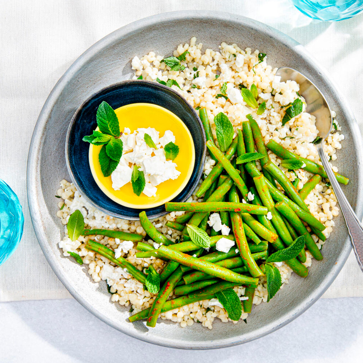 Parelcouscous met harissa sperziebonen