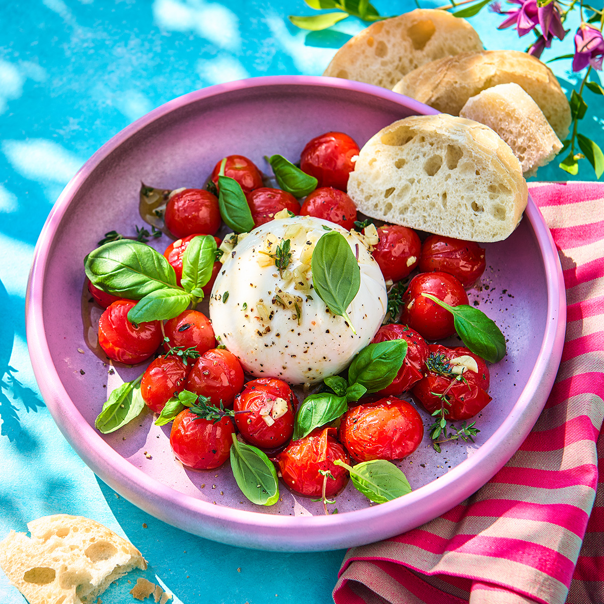Gepofte snoeptomaten met burrata